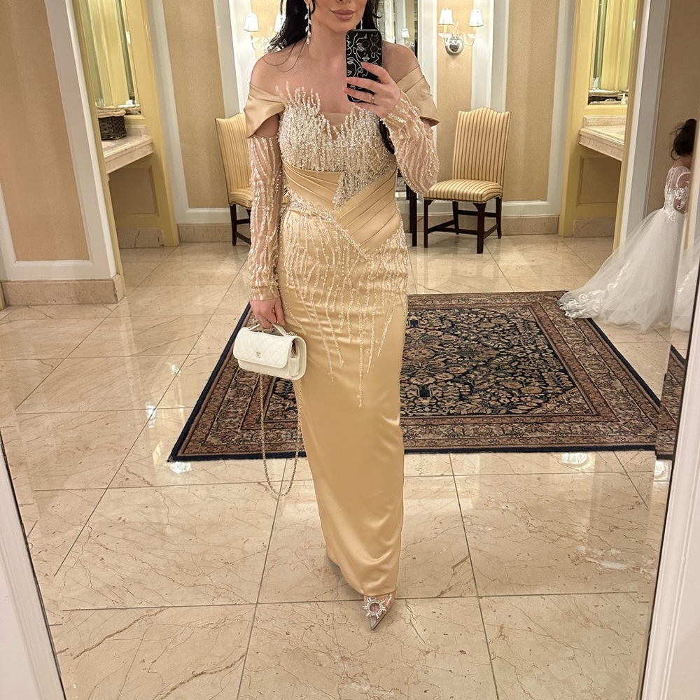 Custom made gown size 4